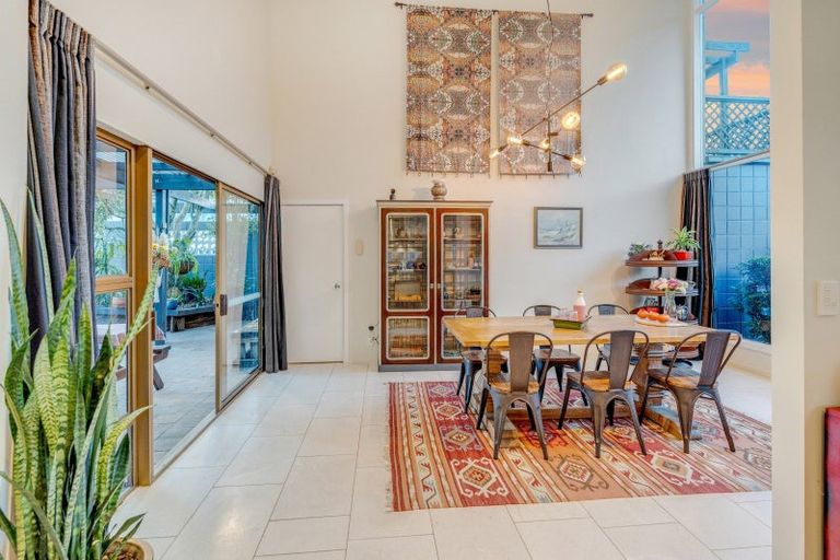 Photo of property in 20a Riverlea Avenue, Pakuranga, Auckland, 2010