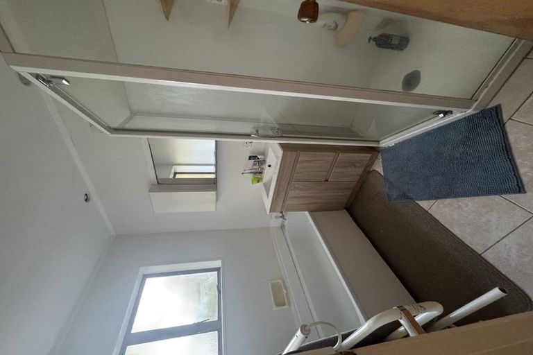 Photo of property in 46 Hutchinsons Road, Bucklands Beach, Auckland, 2014