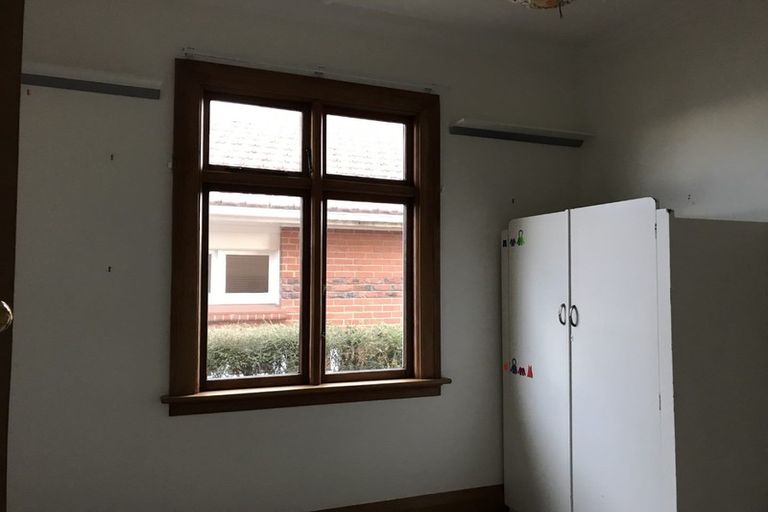 Photo of property in 180 Kenmure Road, Kenmure, Dunedin, 9011