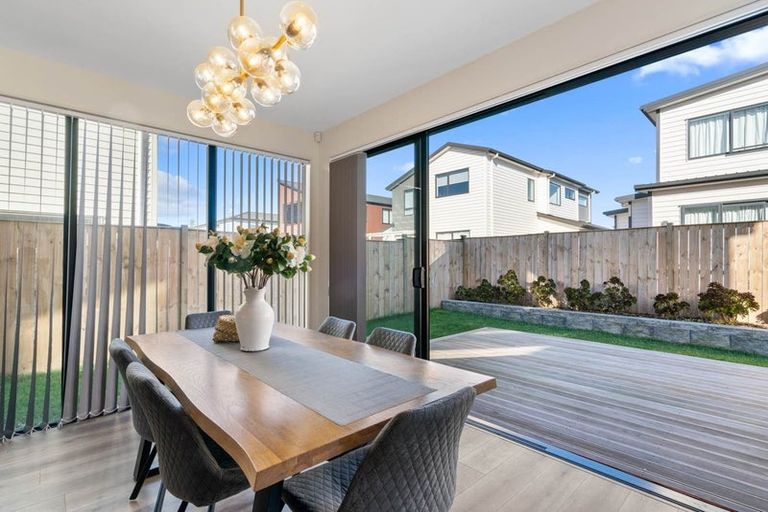 Photo of property in 13 Toanui Road, Hobsonville, Auckland, 0616