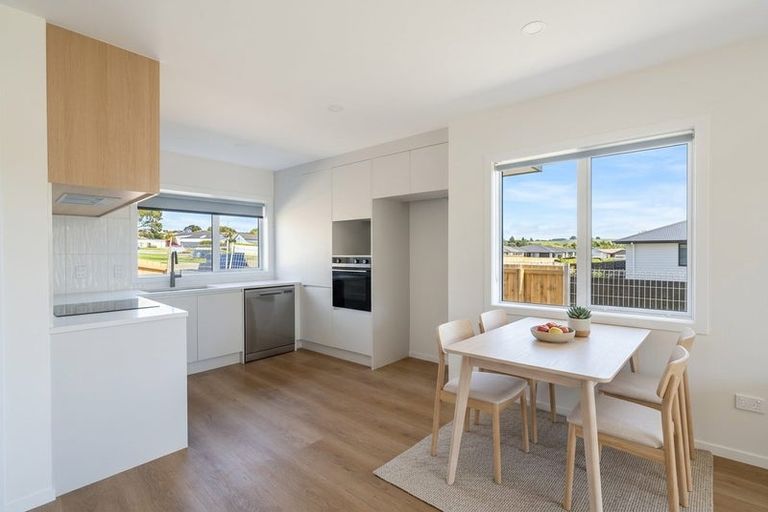 Photo of property in 23a Crosby Road, West Harbour, Auckland, 0618