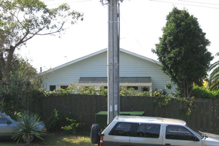 Photo of property in 183 Beach Road, Castor Bay, Auckland, 0620