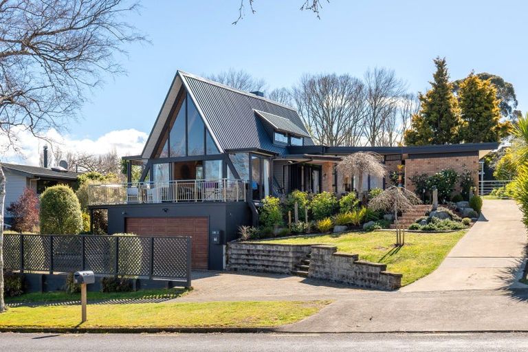 Photo of property in 28 Mata Place, Kinloch, Taupo, 3377