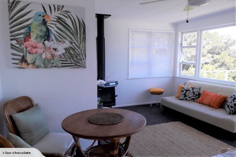 Photo of property in 18 Tikorangi Road, Kerikeri, 0294