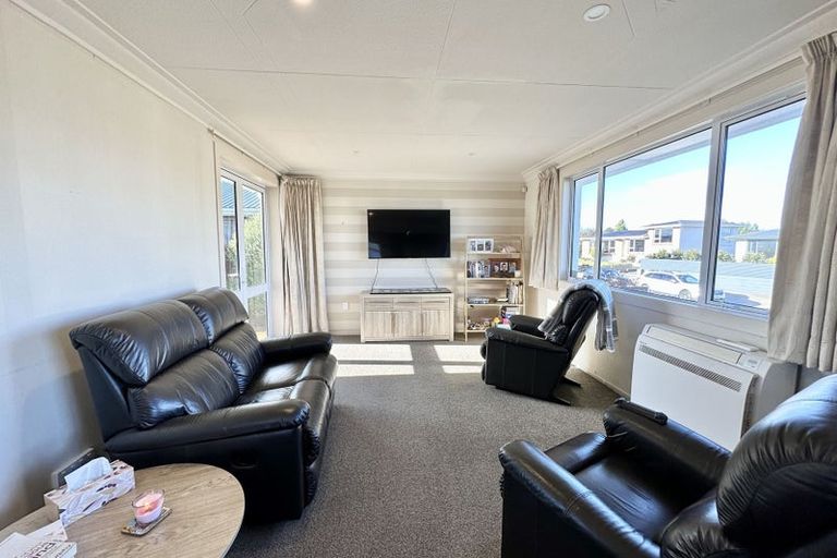 Photo of property in 17 Conway Crescent, Glengarry, Invercargill, 9810