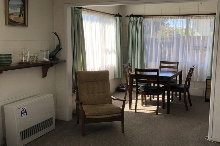 Photo of property in 216 Parklands Avenue, Bell Block, New Plymouth, 4312