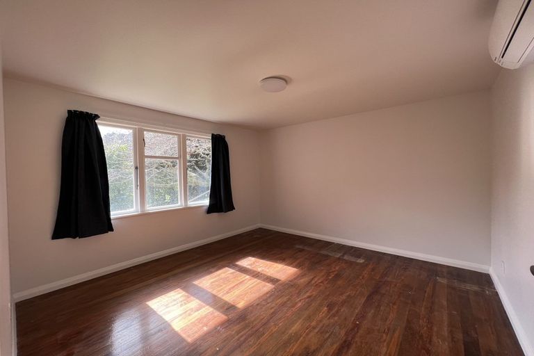 Photo of property in 64 Raroa Road, Kelburn, Wellington, 6012