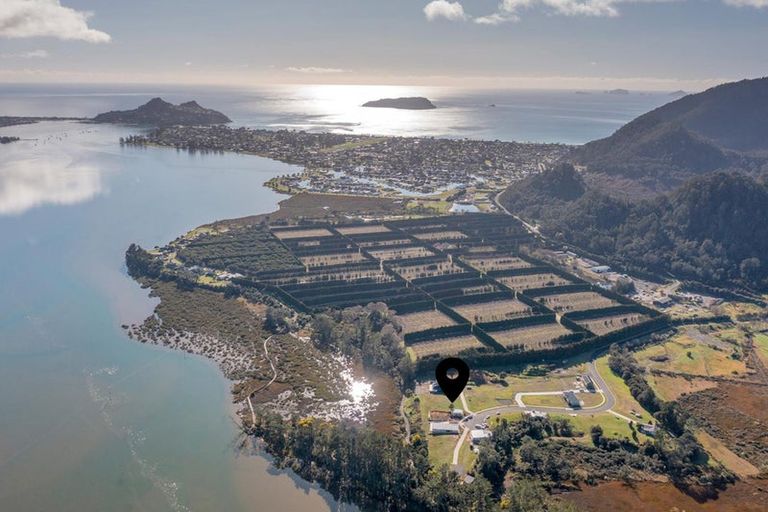 Photo of property in 32 North Ridge Drive, Pauanui, 3579