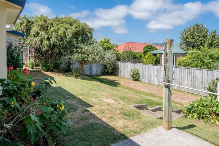 Photo of property in 25 San Priamo Place, Paraparaumu Beach, Paraparaumu, 5032