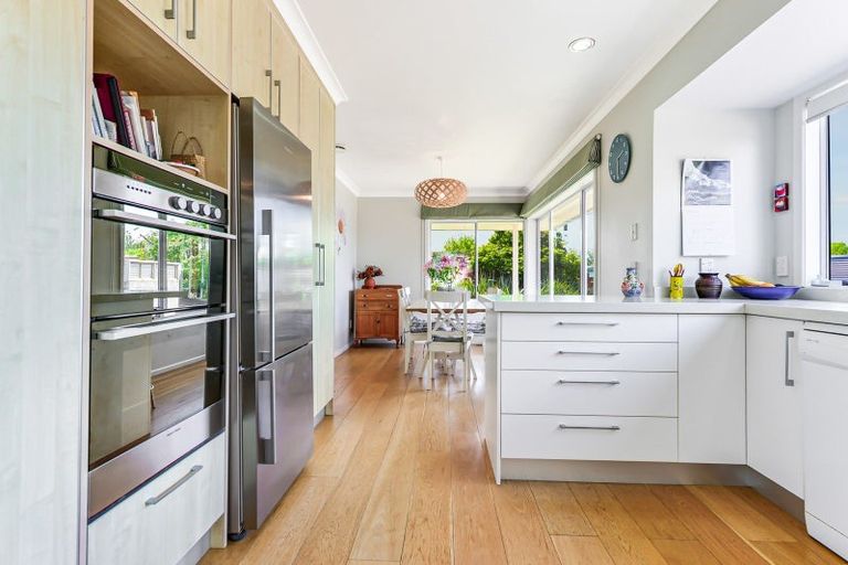 Photo of property in 37 Morris Road, Hillcrest, Hamilton, 3216