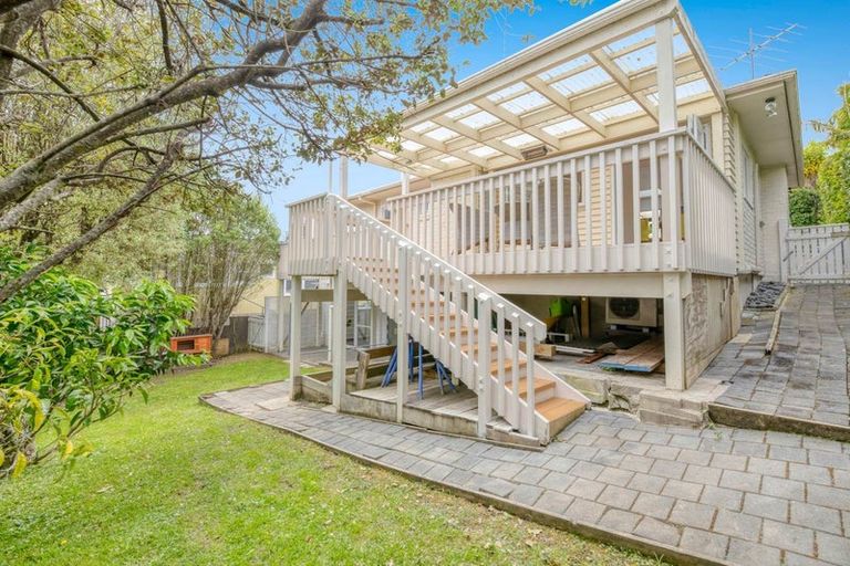 Photo of property in 5 William Souter Street, Forrest Hill, Auckland, 0620