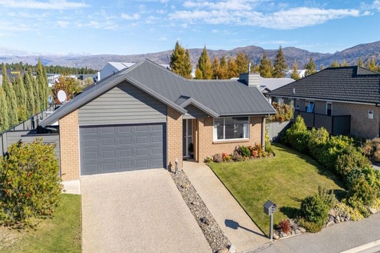 Photo of property in 15 Olds Crescent, Cromwell, 9310