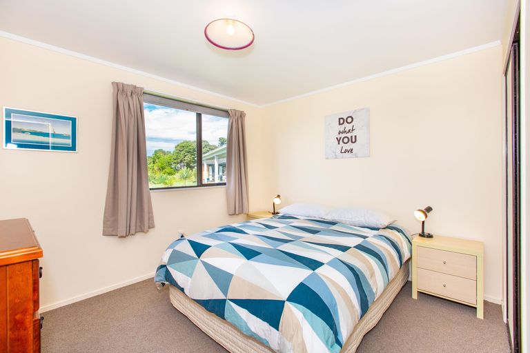 Photo of property in 11 Wainamu Road, Raglan, 3297