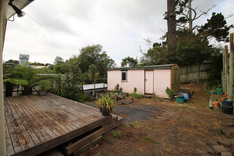 Photo of property in 1/380 West Coast Road, Glen Eden, Auckland, 0602