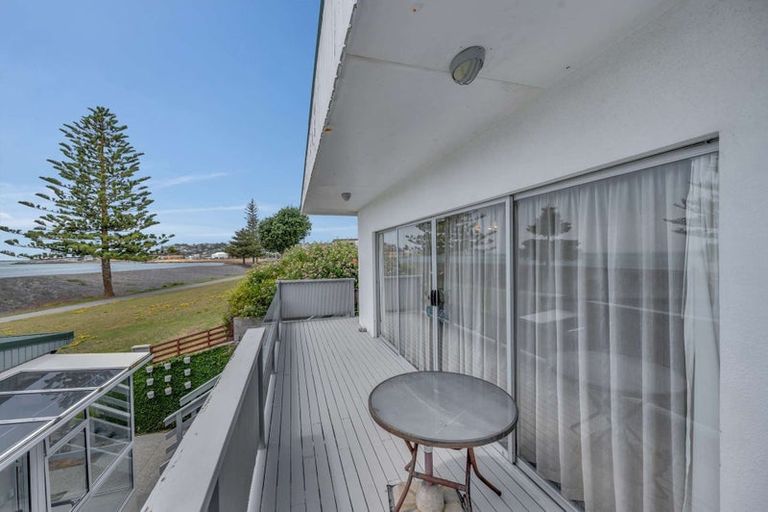 Photo of property in 9a Charles Street, Westshore, Napier, 4110