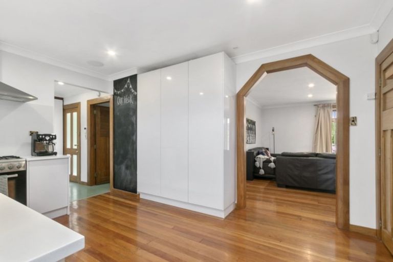 Photo of property in 2 Rowe Parade, Wainuiomata, Lower Hutt, 5014