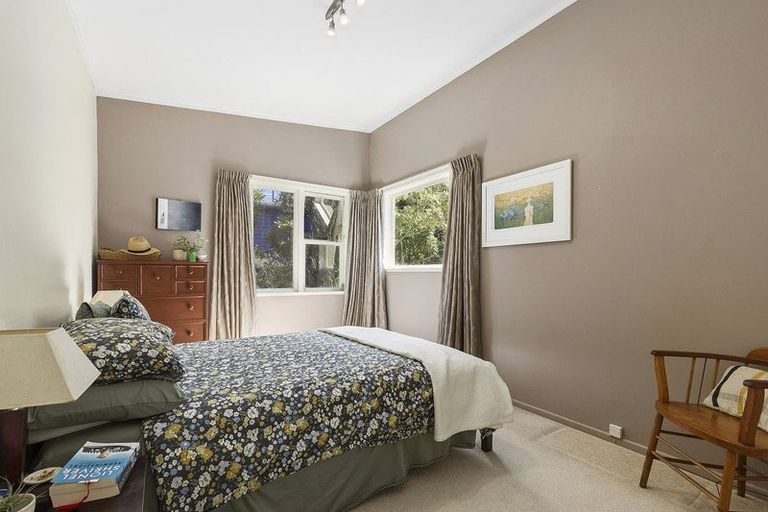 Photo of property in 69 Awarua Street, Ngaio, Wellington, 6035