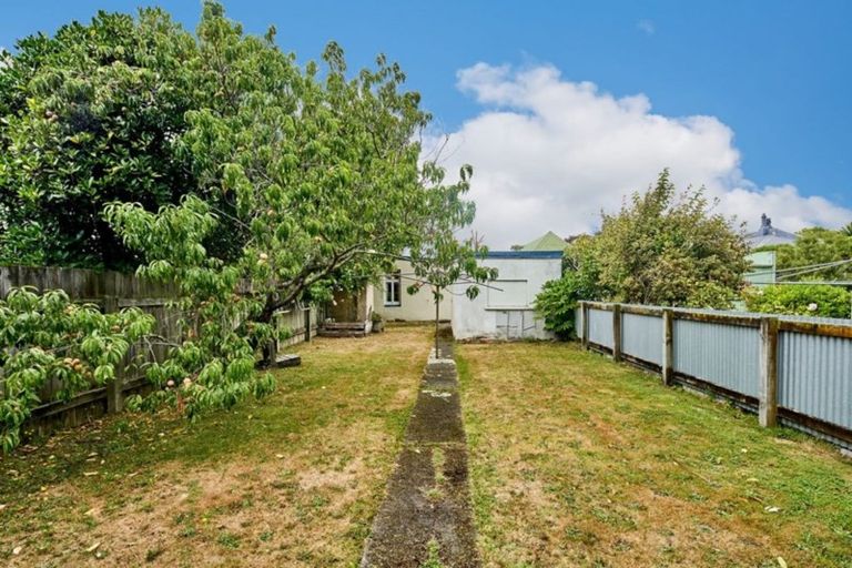 Photo of property in 49 Riddlers Crescent, Petone, Lower Hutt, 5012