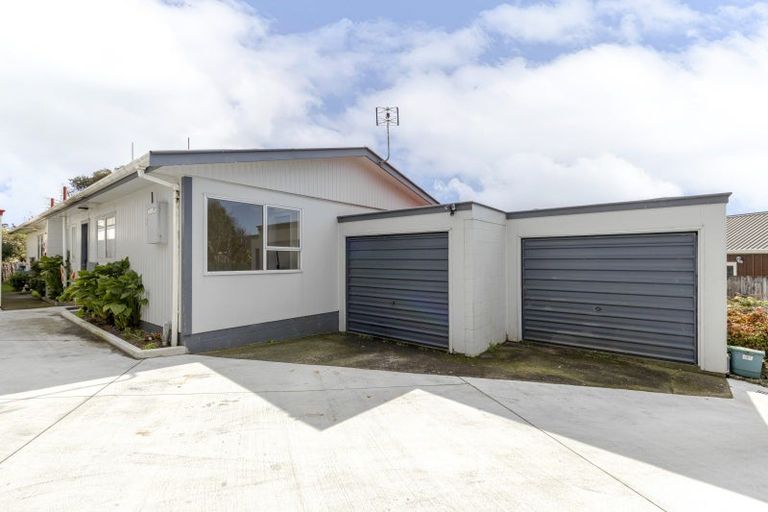 Photo of property in 4/311 Carrington Street, Vogeltown, New Plymouth, 4310