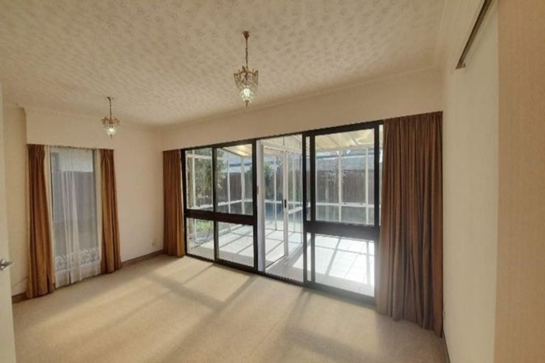 Photo of property in 11 Jamell Place, Avonhead, Christchurch, 8042