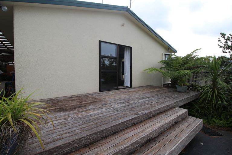 Photo of property in 1/380 West Coast Road, Glen Eden, Auckland, 0602