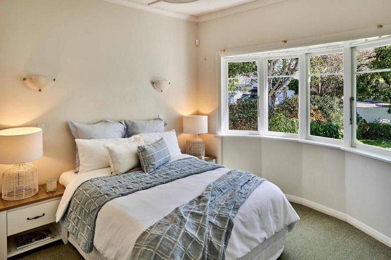 Photo of property in 107 Oroua Street, Eastbourne, Lower Hutt, 5013