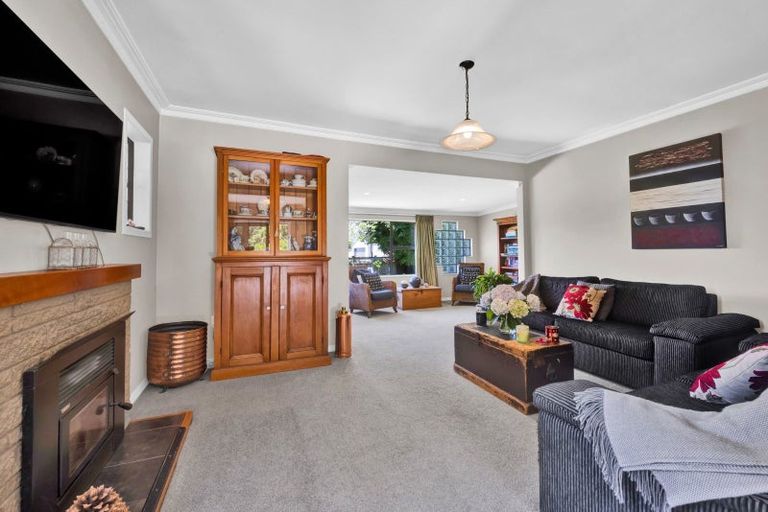 Photo of property in 11 Lynton Street, Upper Vogeltown, New Plymouth, 4310