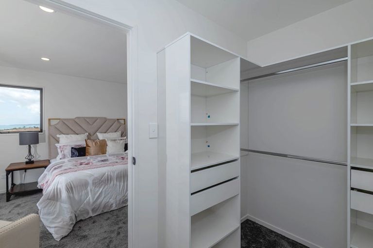 Photo of property in 10 Rockpool Road, Orewa, 0931