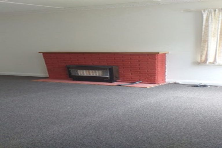 Photo of property in 24 Norton Park Avenue, Fairfield, Lower Hutt, 5011