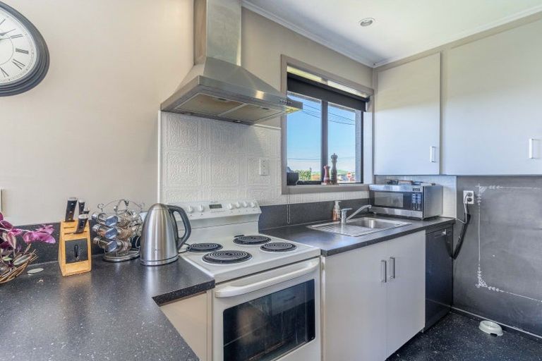 Photo of property in 8 Mackenzie Street, Winton, 9720