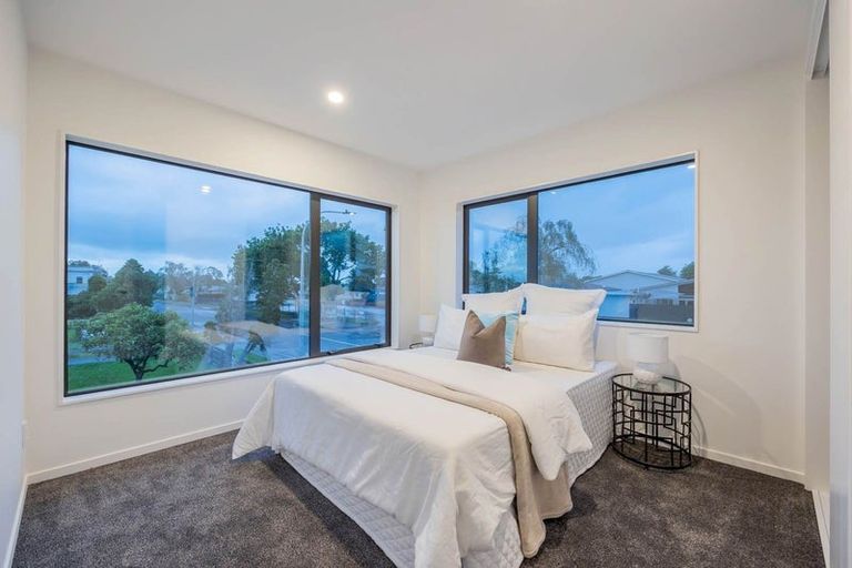 Photo of property in 8c Jupiter Street, Rosehill, Papakura, 2113