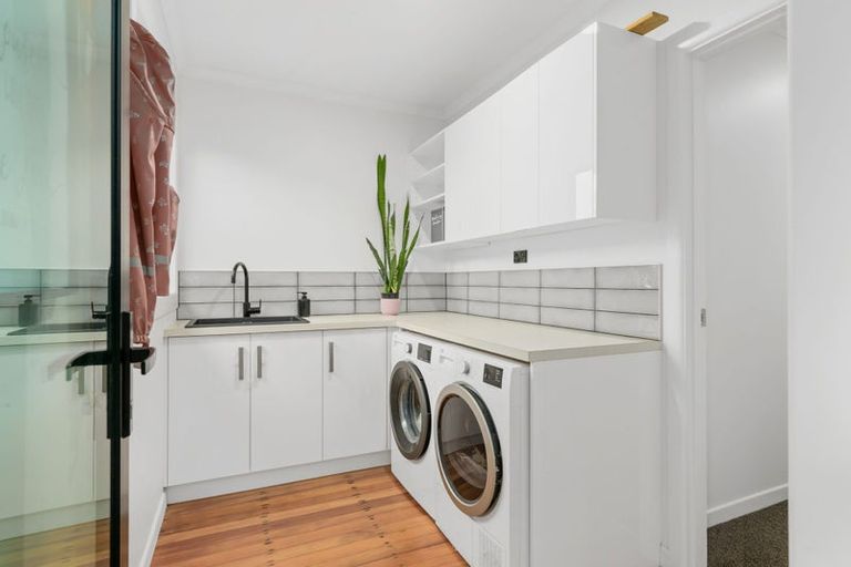 Photo of property in 28 Kakanui Avenue, Hillcrest, Hamilton, 3216