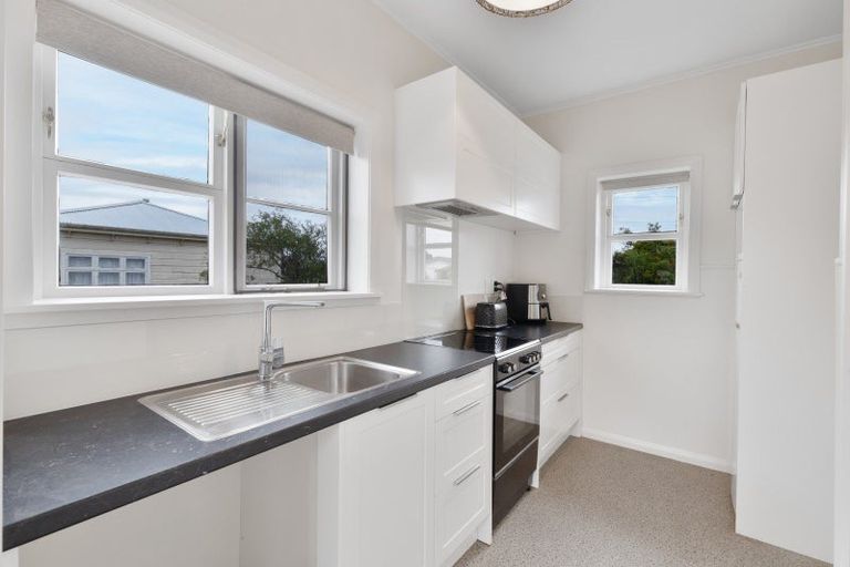 Photo of property in 21 Robert Street, Marton, 4710