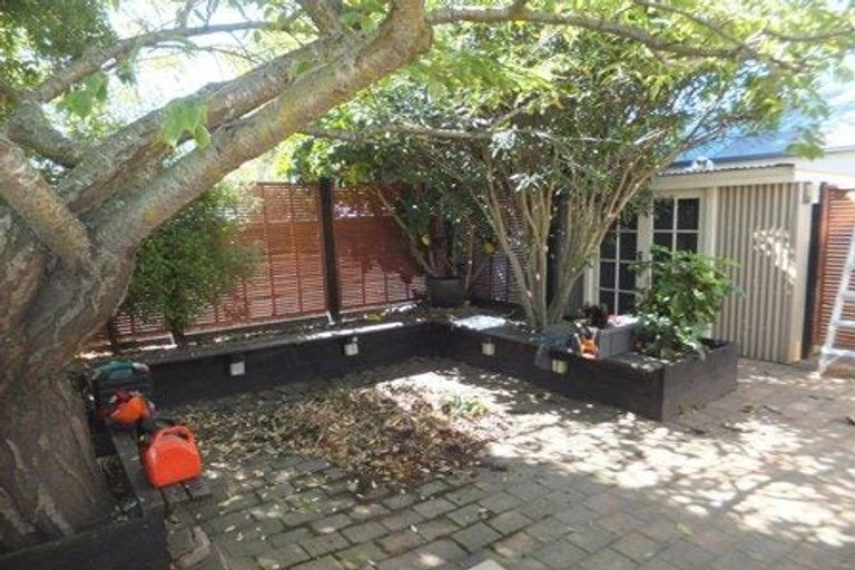 Photo of property in 78 Caledonian Road, St Albans, Christchurch, 8014