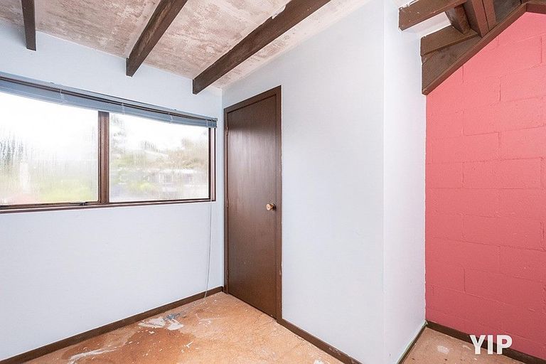 Photo of property in 1 Kim Street, Khandallah, Wellington, 6035