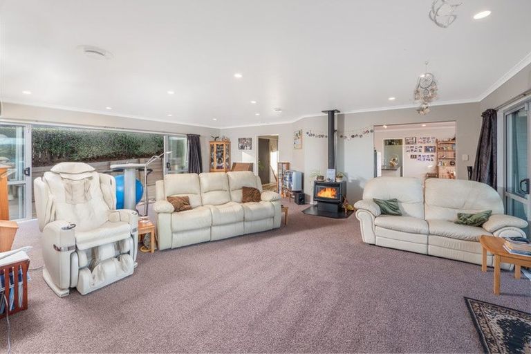 Photo of property in 5 Deeming Road, Okiato, Russell, 0272