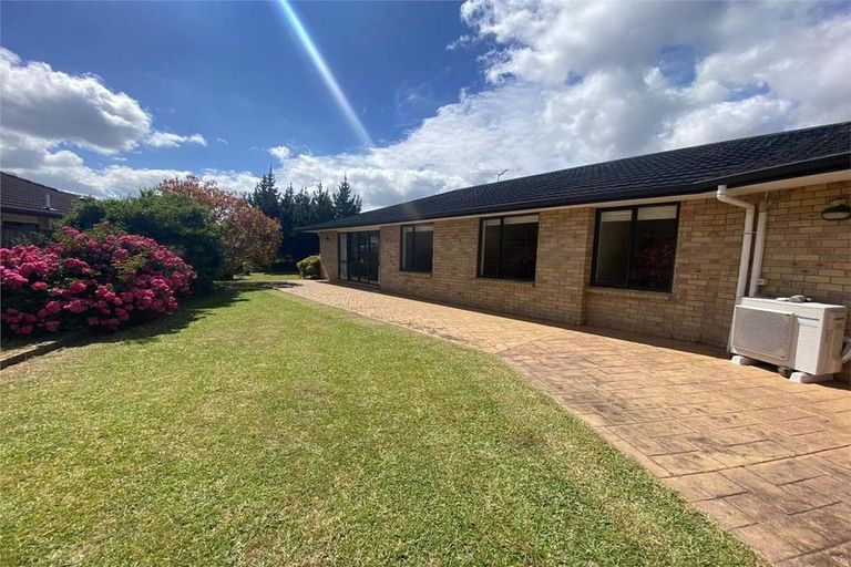 Photo of property in 46 Glenross Drive, Wattle Downs, Auckland, 2103