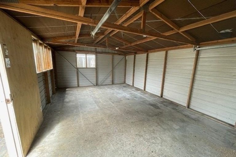 Photo of property in 273 Swanson Road, Henderson, Auckland, 0610