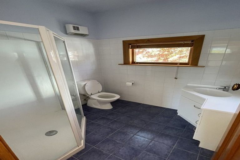 Photo of property in 27 Hackthorne Road, Cashmere, Christchurch, 8022