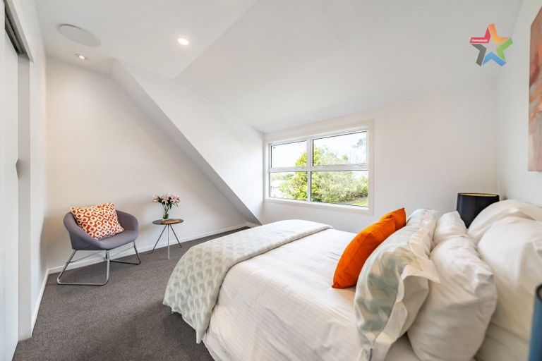 Photo of property in 40a Viewmont Drive, Harbour View, Lower Hutt, 5010