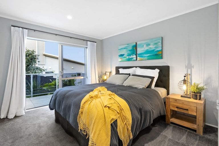 Photo of property in 83a William Bayes Place, Red Beach, 0932