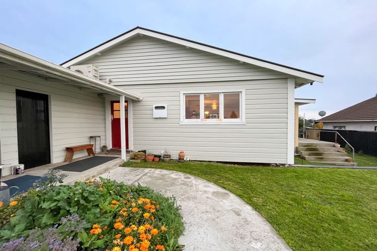 Photo of property in 18 Lewin Street, Balclutha, 9230
