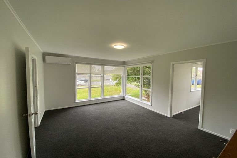 Photo of property in 20a Nile Road, Kelston, Auckland, 0602