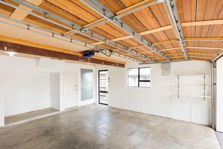 Photo of property in 15a Phoenix Avenue, Hokowhitu, Palmerston North, 4410