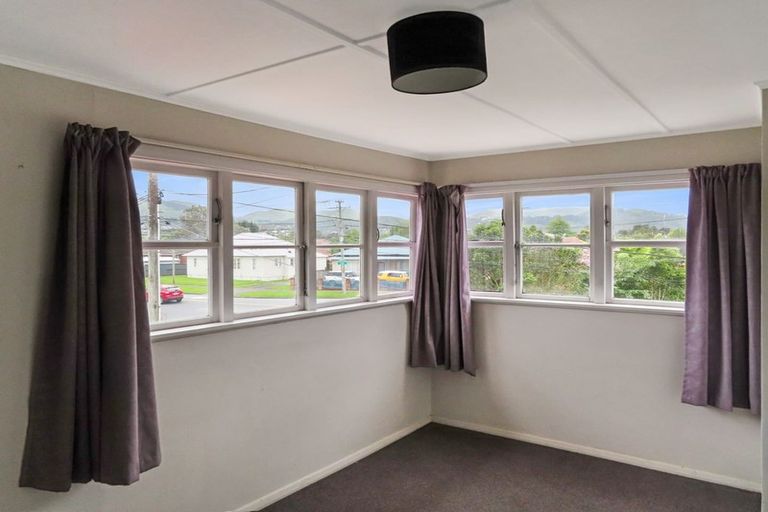 Photo of property in 370 Waiwhetu Road, Fairfield, Lower Hutt, 5011