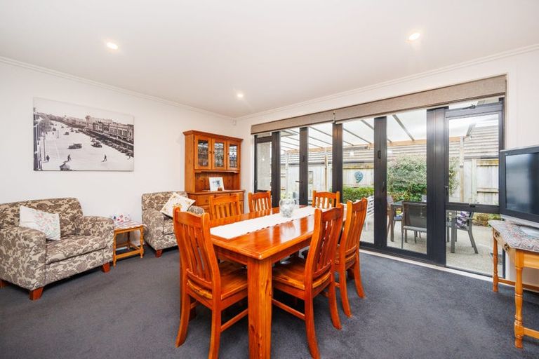 Photo of property in 7 Vaucluse Heights, Fitzherbert, Palmerston North, 4410