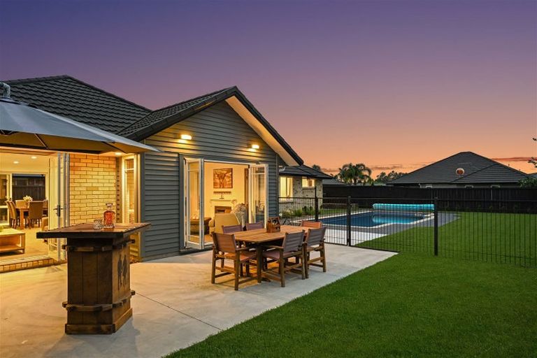 Photo of property in 14 Rosewood Court, Huntington, Hamilton, 3210