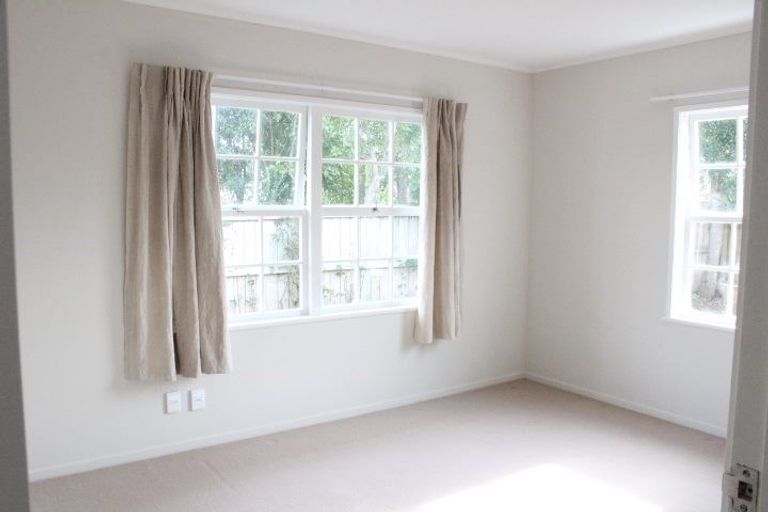 Photo of property in 21 Maugham Drive, Bucklands Beach, Auckland, 2014