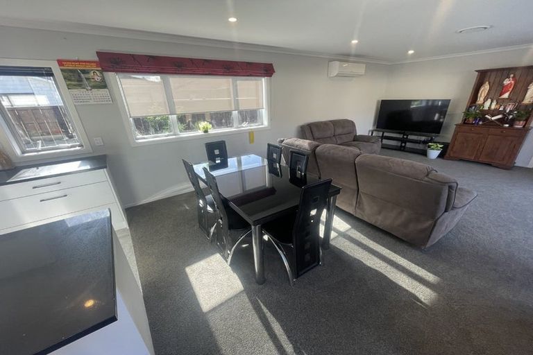 Photo of property in 18 Martha Turnell Crescent, Manor Park, Lower Hutt, 5019