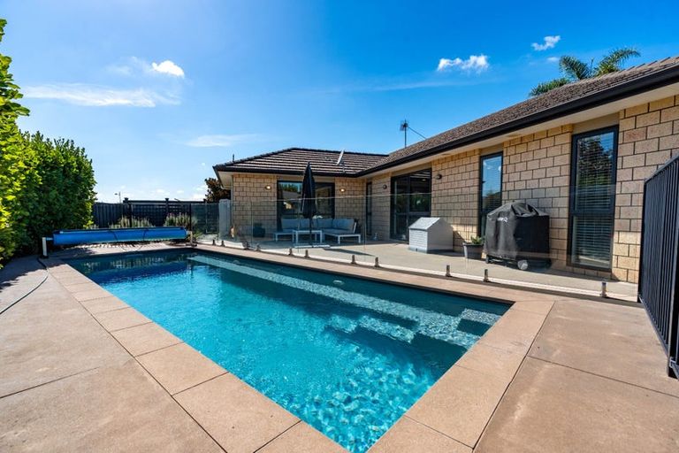 Photo of property in 25 Piwakawaka Court, Rototuna North, Hamilton, 3210